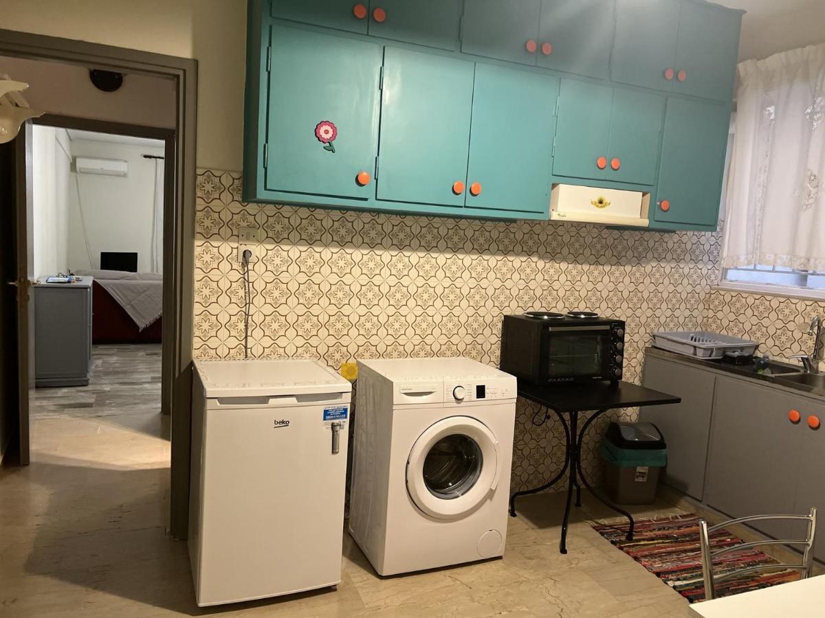 Apartament Retro At Pagrati Ateny Zewnętrze zdjęcie